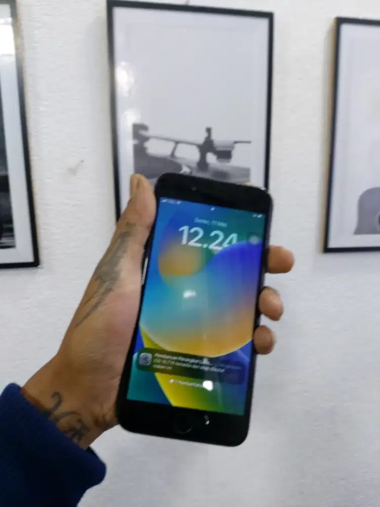 Iphone 8 plus 256gb all operator pemakaian lama