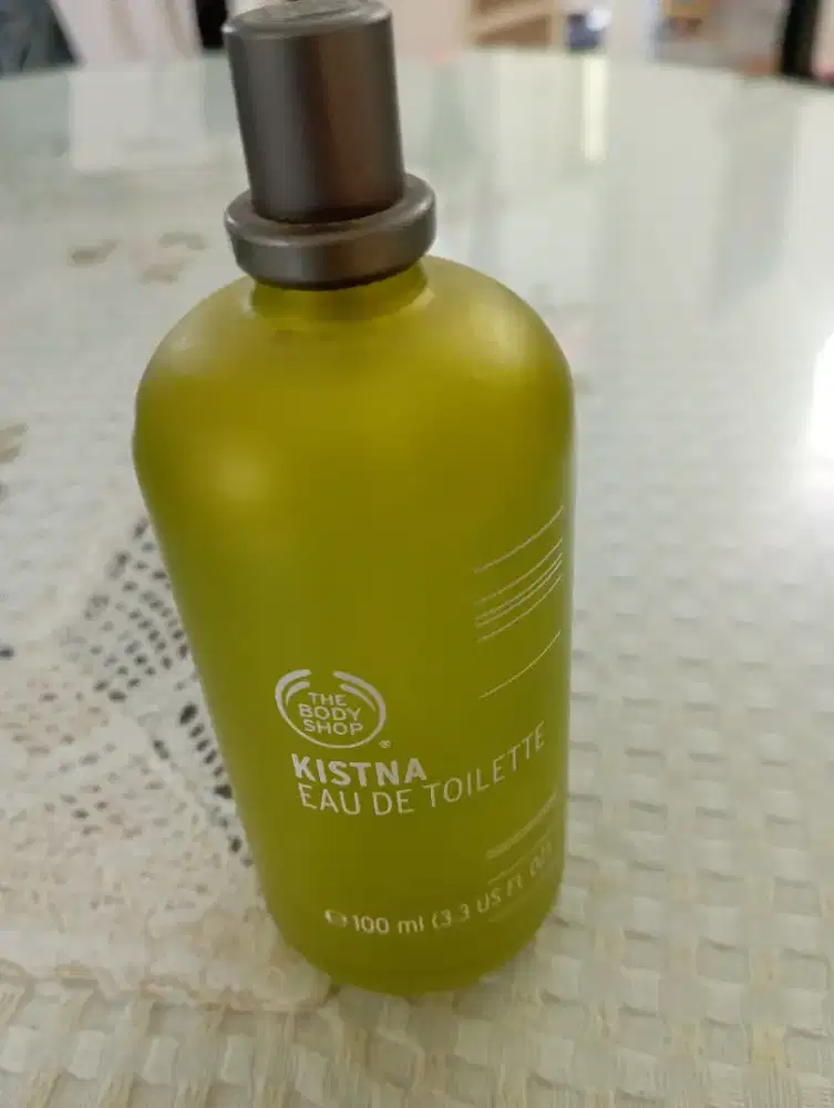 Botol parfum The Body Shop