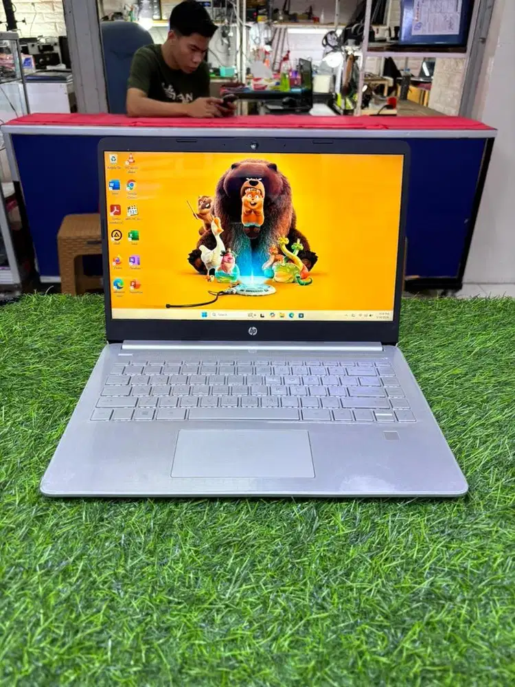 Jual Laptop HP 14s 8/512 i3 gen 10