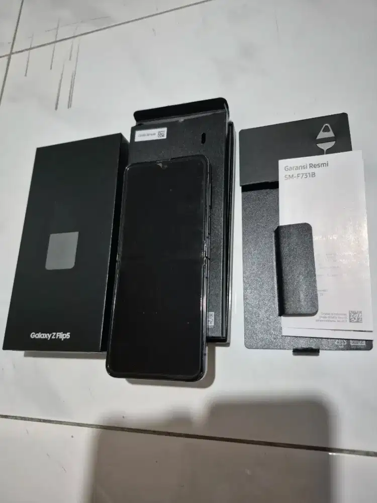 Samsung Galaxy Flip 5