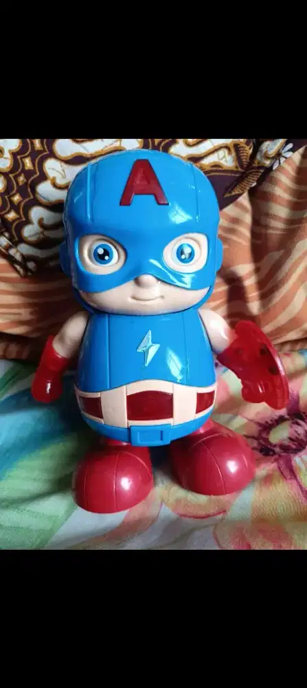Dijual Mainan Dance Robot LED Captain America.