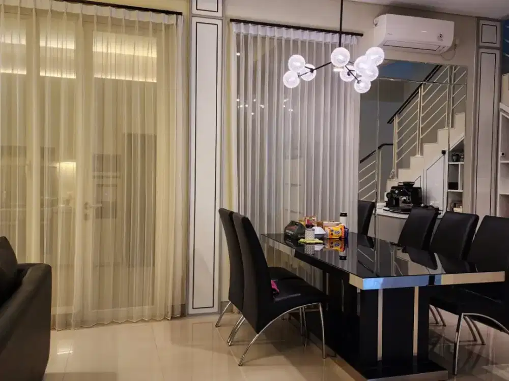 RUMAH MINIMALIS 2 LANTAI SIAP HUNI