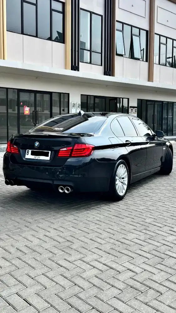 CASH BMW 528I F10 CBU SUNROOF 2011