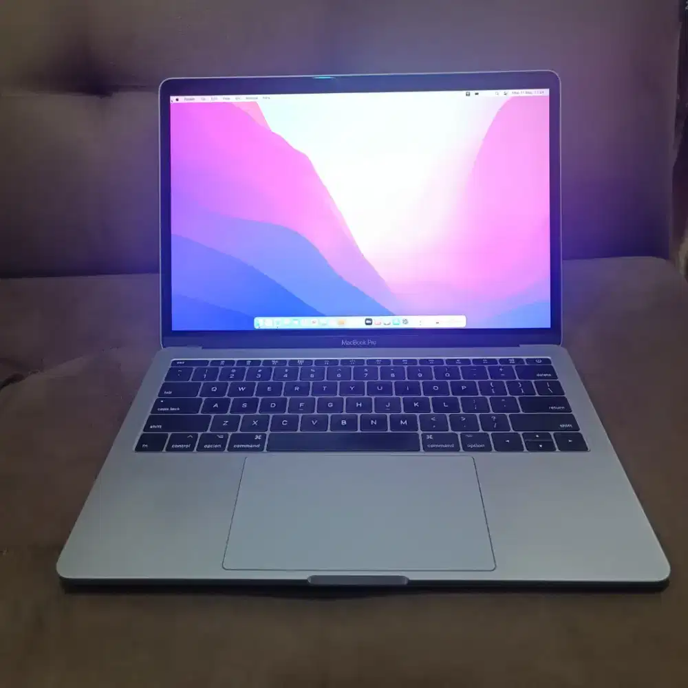 Macbook Pro 2016 A1708 Grey Core i5 Ram 8 ssd 256 minus dent halus