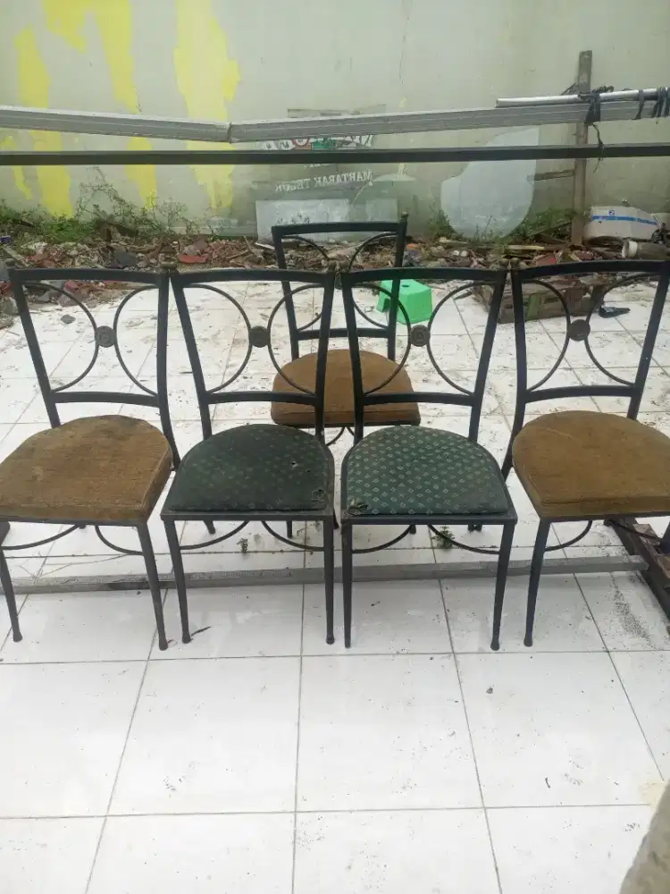 Kursi Rumah Tangga