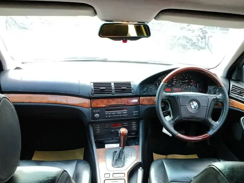 BMW 528i E39 HU Interior Orsinil Mulus Siap Pakai B GENAP Pjk Jan 2027