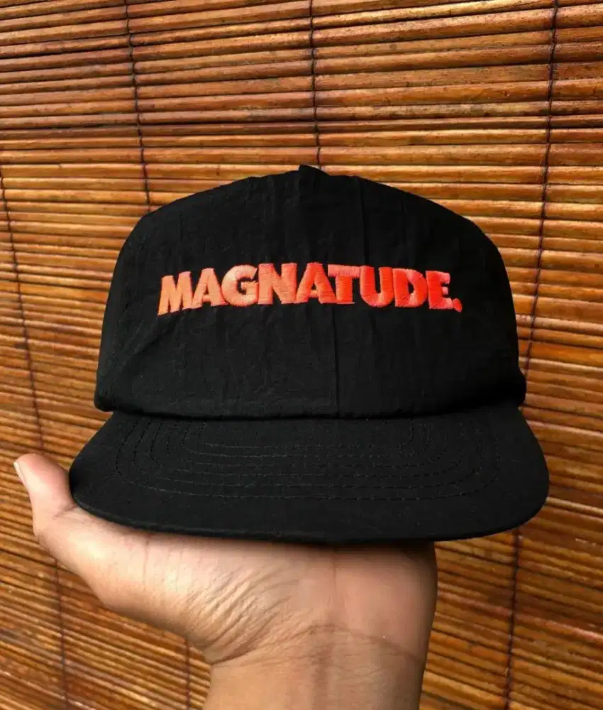 Vintage Snapback Magnatude