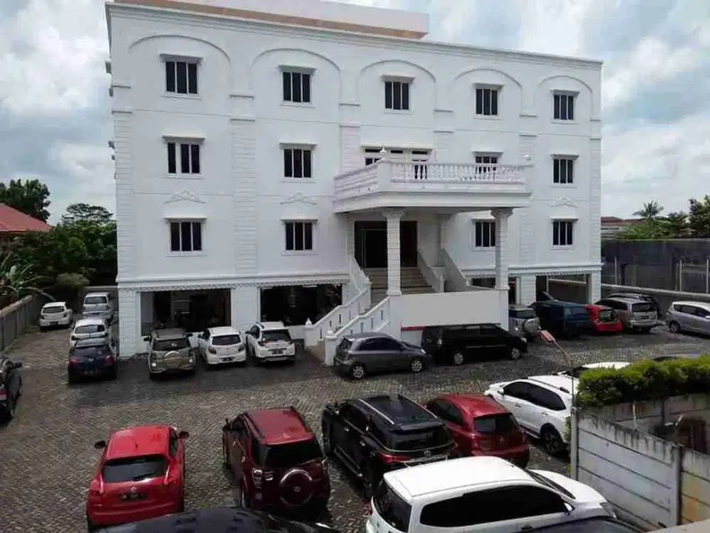 Showroom RUKO 5 PINTU STRATEGIS DI SOEKARNO-HATTA PEKANBARU