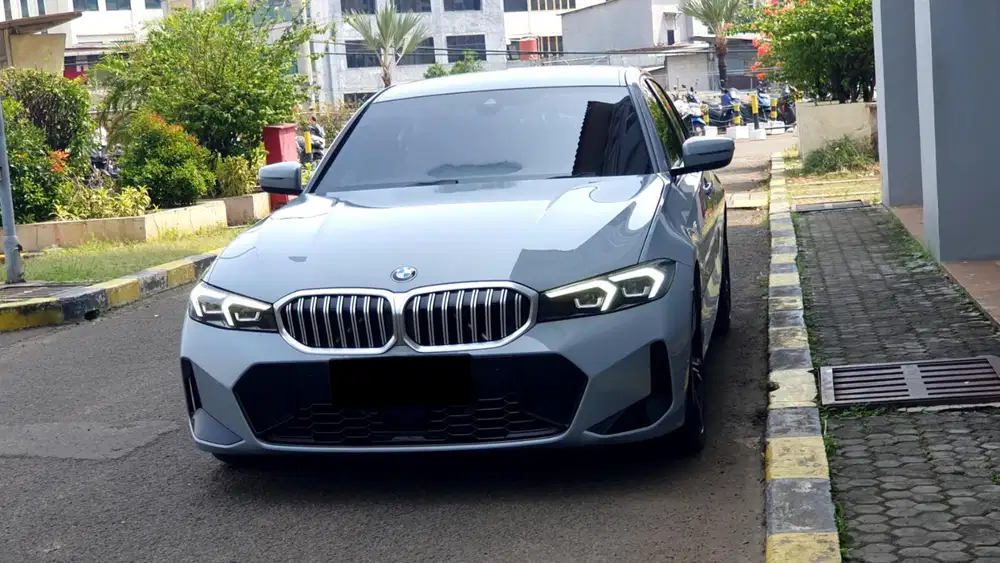 Km28rb bmw 320i m sport 2023 abu