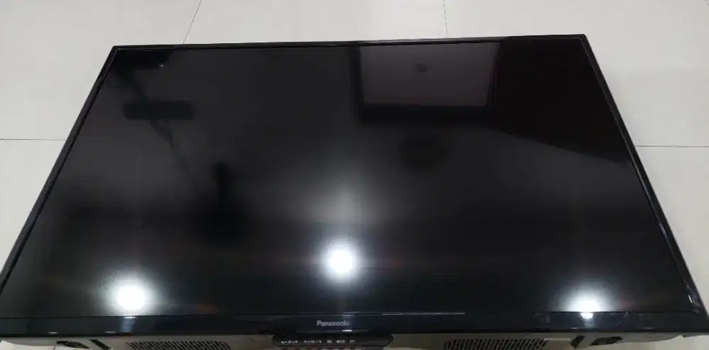 Panasonic TH40C-304G 32 inch