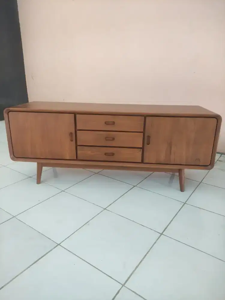 Bifet Tv Minimalis Retro