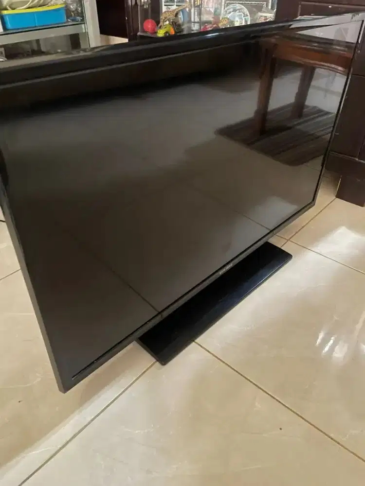 Dijual tv digital second merk samsung 32 inchi