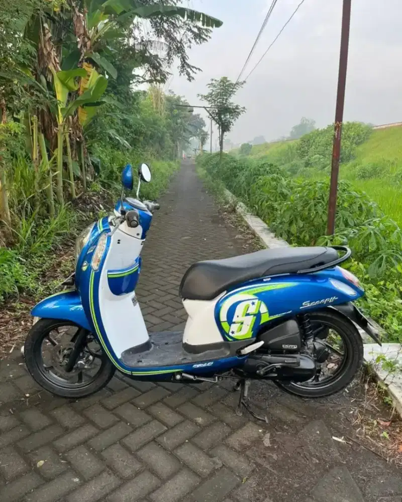 HONDA SCOOPY 2016