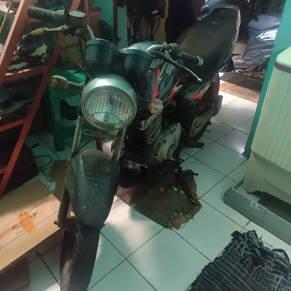 Thunder 125cc 2008 keadaan mati, surat lengkap