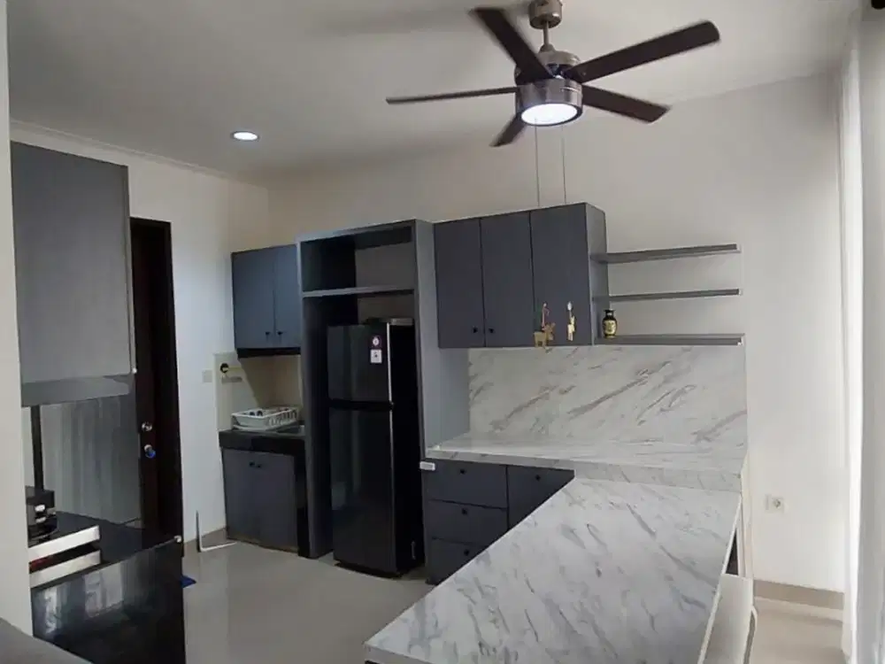 sewa rumah 2 lantai PIK 2 uk 6x10m furnished
