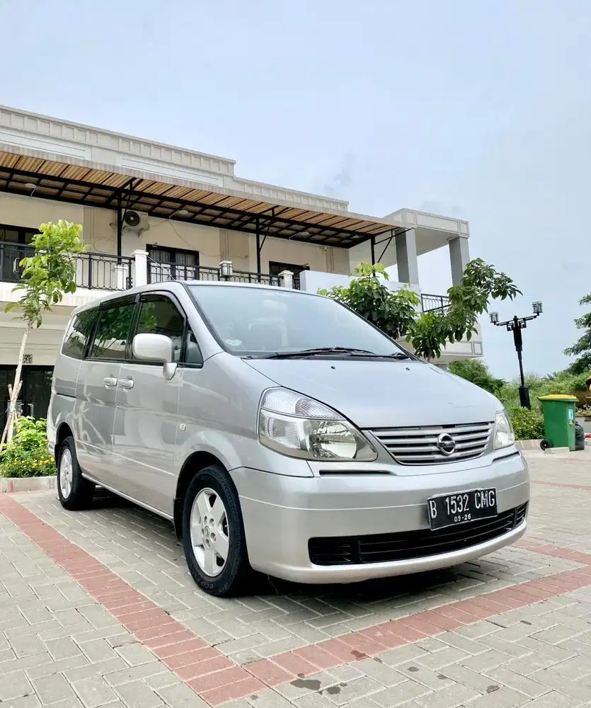Nissan Serena 2006 Sangat Istimewa Mulus