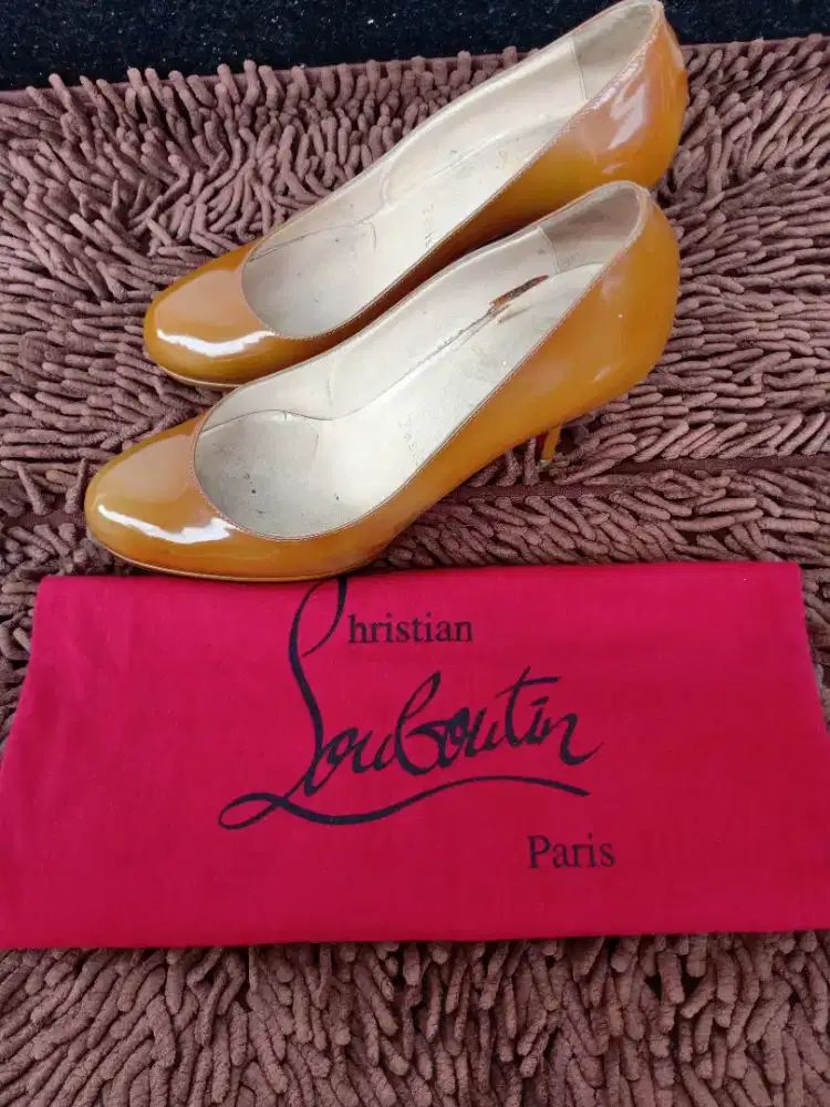 Christian Louboutin Authentic Brown heels 9cm size 36