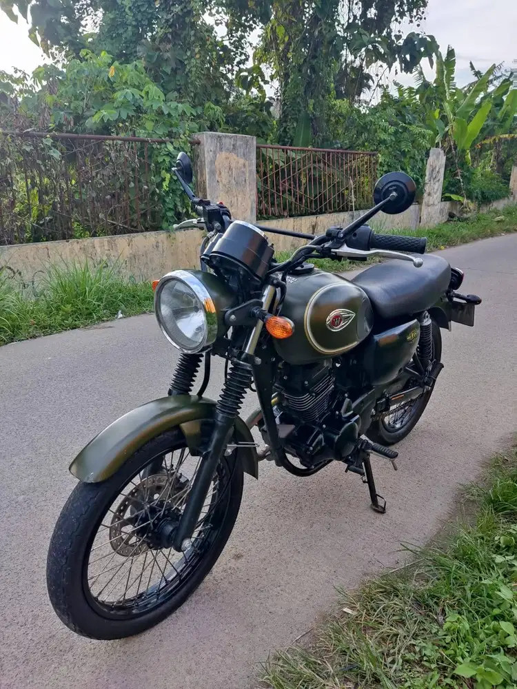 Kawasaki W175 SE 2019 - Indra Ainu Motor