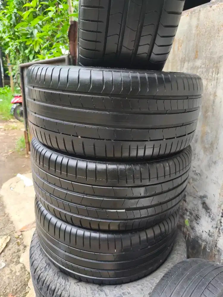 Pirelli pzero runflat 255 35 R19