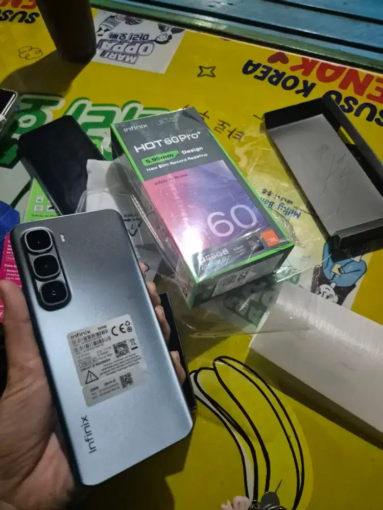 FLASH SALE HOT 60 PRO PLUS 8/256 2 JUTAAN AJAA