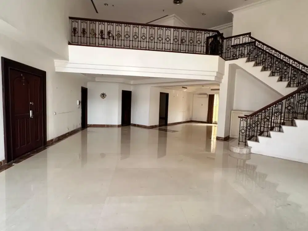 Dijual Cepat Penthouse Apartement Kusuma Chandra 4BR