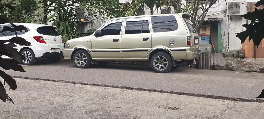 Toyota Kijang 2000 Bensin