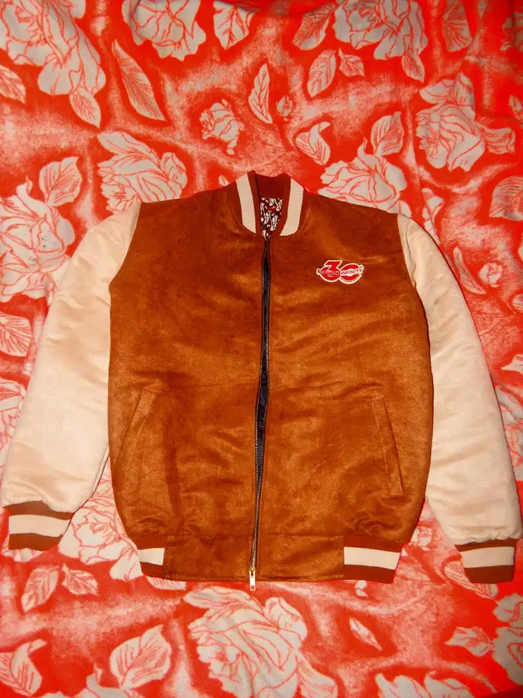 Jacket Varsity bahan suede