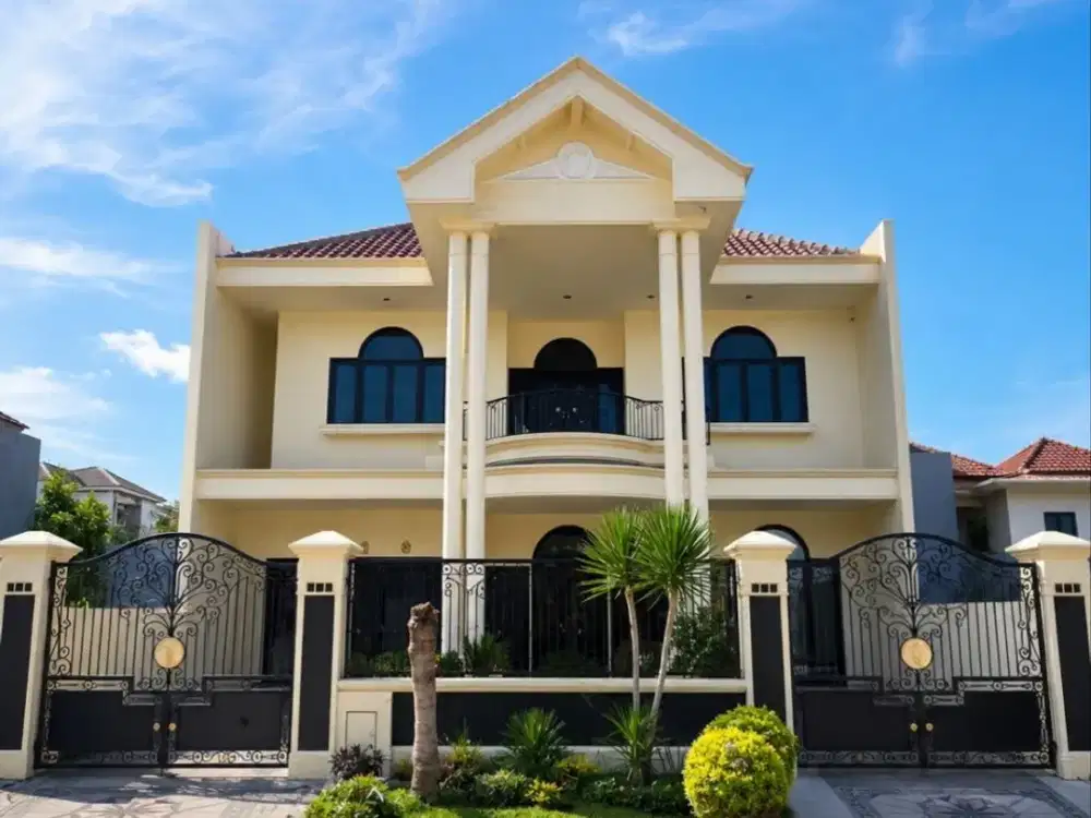 Rumah Villa Royal Pakuwon City STRATEGIS SIAP HUNI