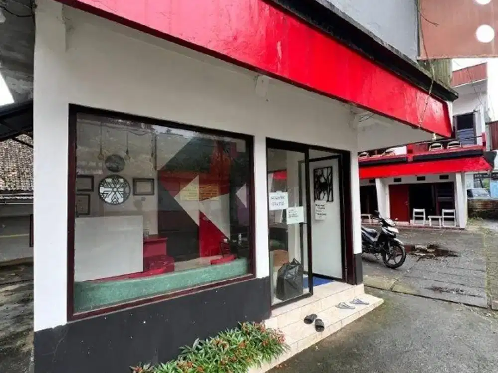 HOTEL dan VILLA AKTIF Pesanggrahan-Tretes-Pasuruan- Full Furnisture dan Elektronik - 4 villa rooms karaoke