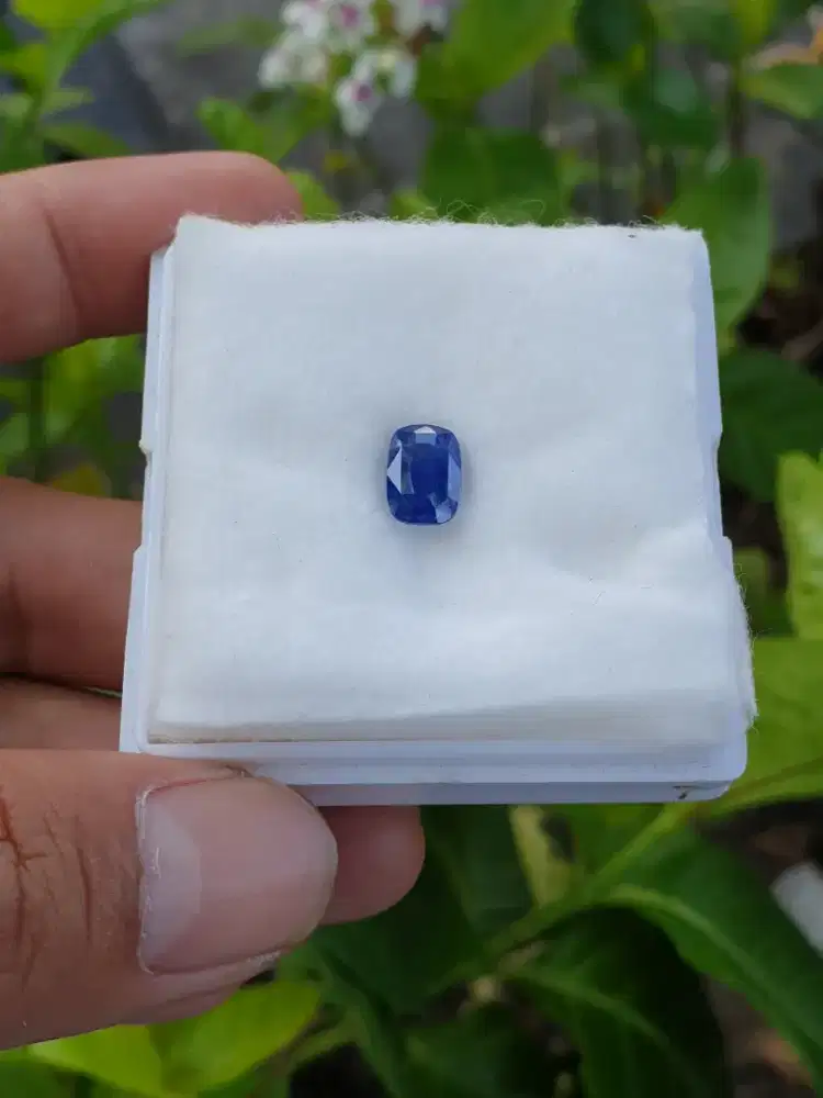 Natural Blue Sapphire Srilanka 2.28 crt