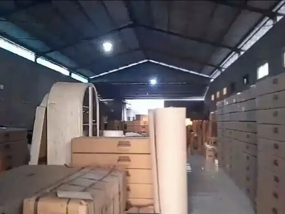 Dijual dan disewakan Pabrik Industri Lokasi Super Strategis Sukoharjo Luas 2181m2 BU!!!