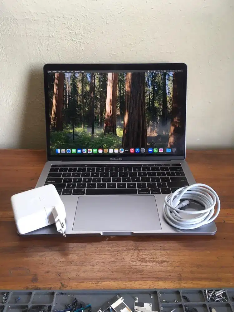 Macbook Pro Retina 13 inch Touchbar