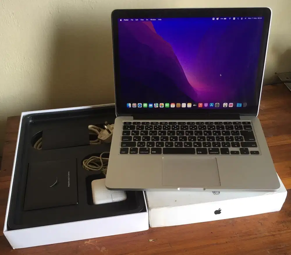 Macbook Pro Retina 13 inch 2015 Fullset Box