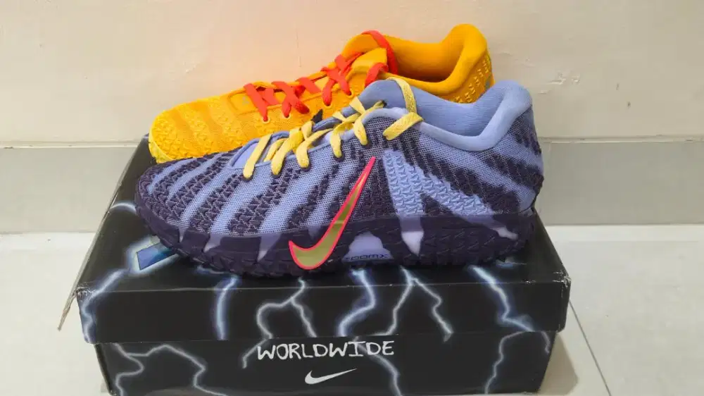 Sepatu basket JA3 missmatch sz 45 bekas
