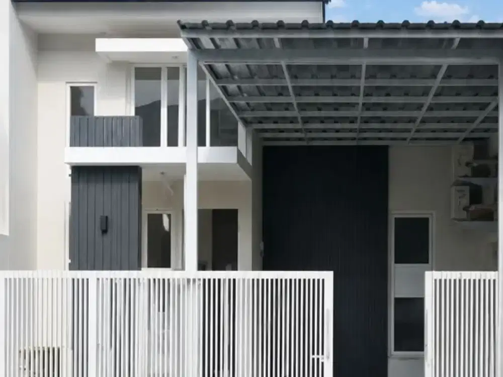 Rumah Wisata Semanggi- AC 2 unit   - Mesin cuci 1 unit   - Heater air   - Kompor & hook 1 unit   - Pompa air