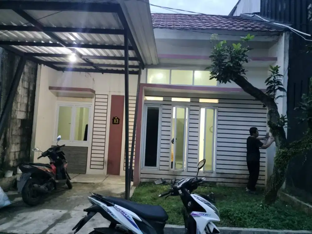 Disewakan/Dikontrakkan Rumah di Komplek Depok Murah!!