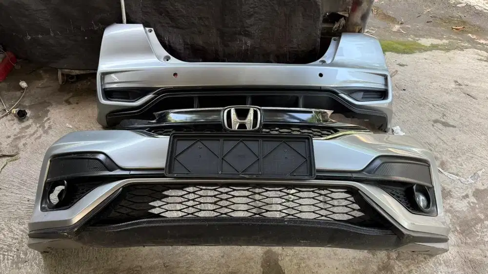 Bemper set + grill jazz GK5 facelift