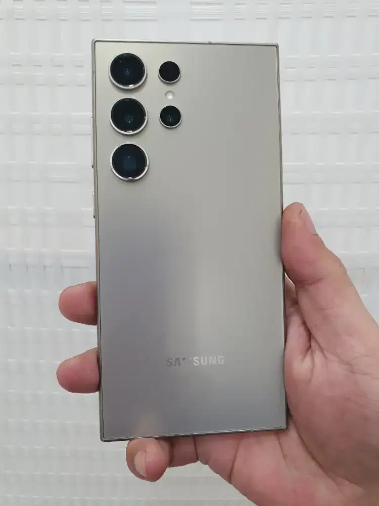 Samsung s24 ultra 12/256gb garansi mulus