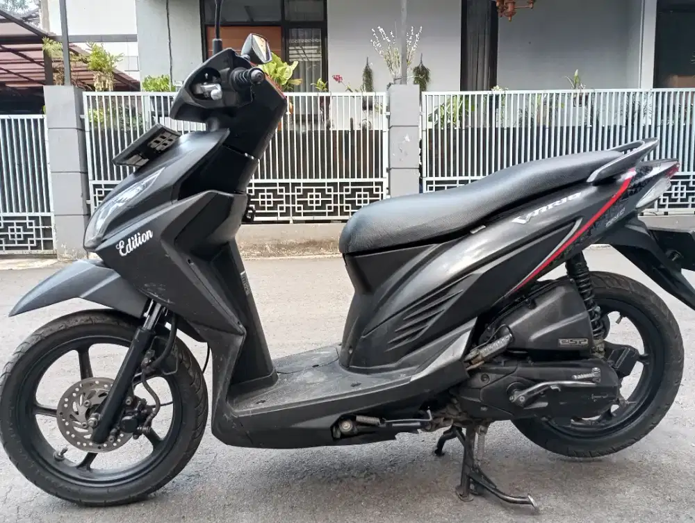 Jual Honda Vario Agnes 110 Fi ISS THN 2016 Original Bagus Siap Pakai