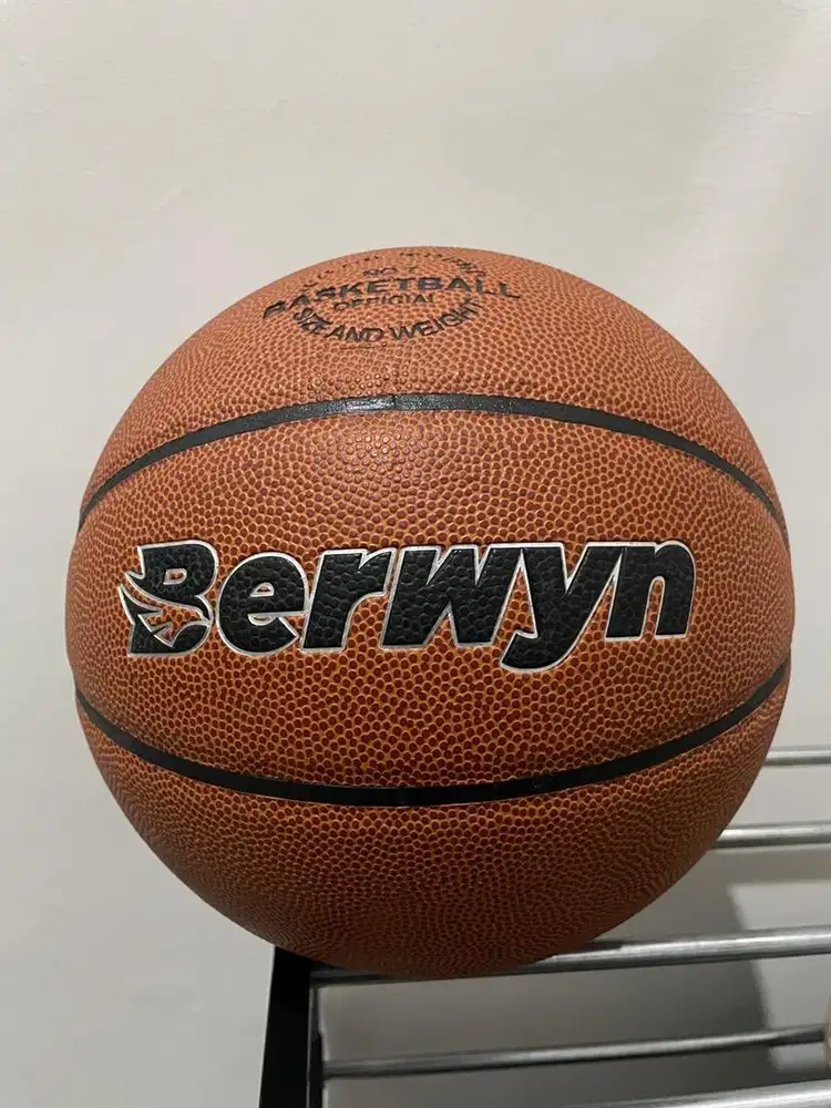 Bola Basket Berwyn Size 7