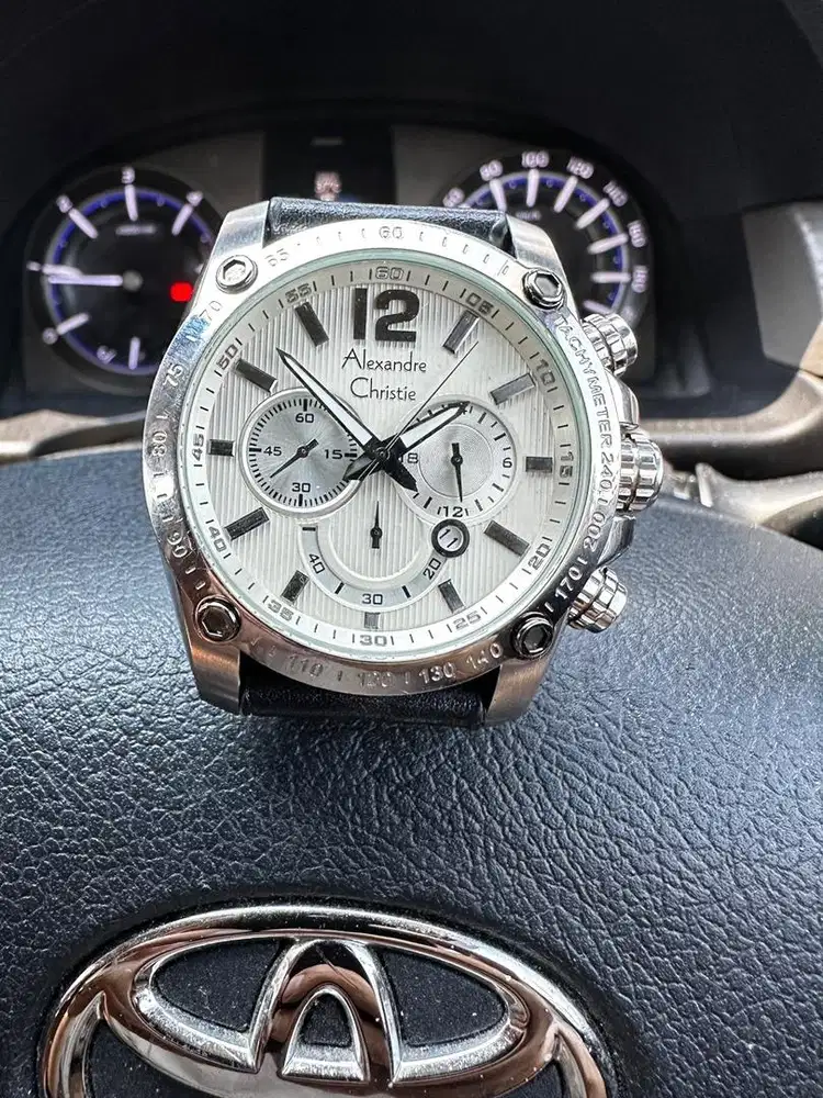 Jam tangan pria alexandre christie