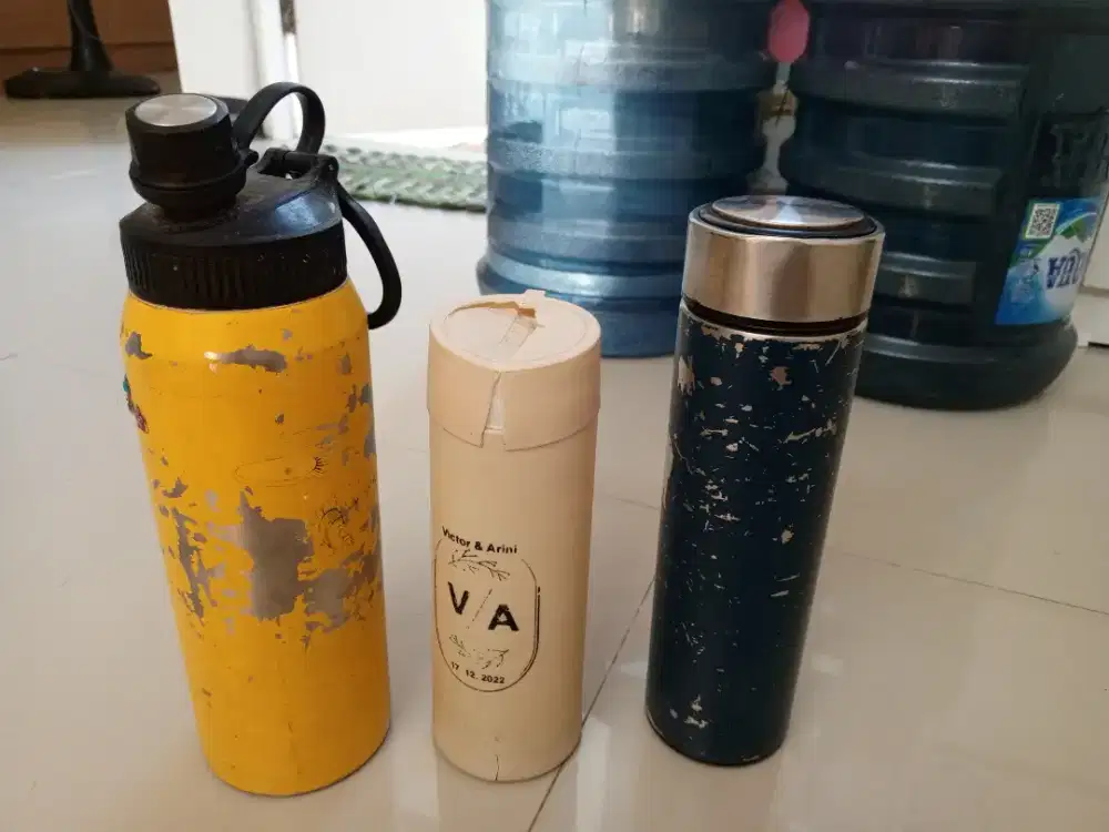 Tumbler ada 3 bekas