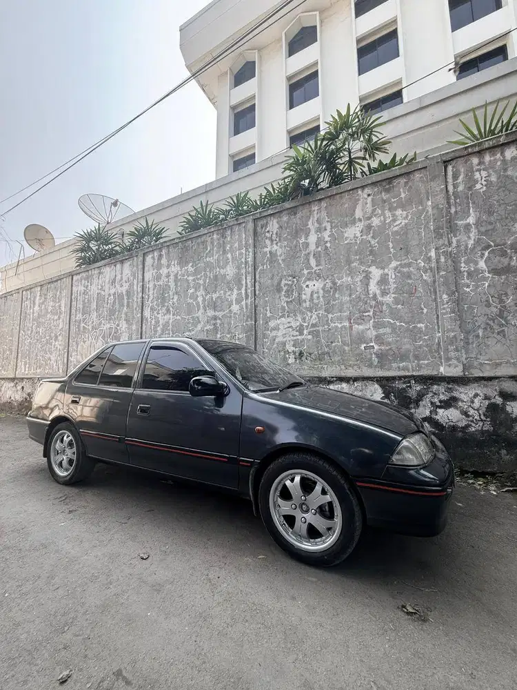 SUZUKI ESTEEM 1994
