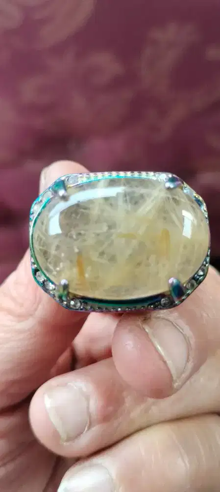 Batu permata kristal