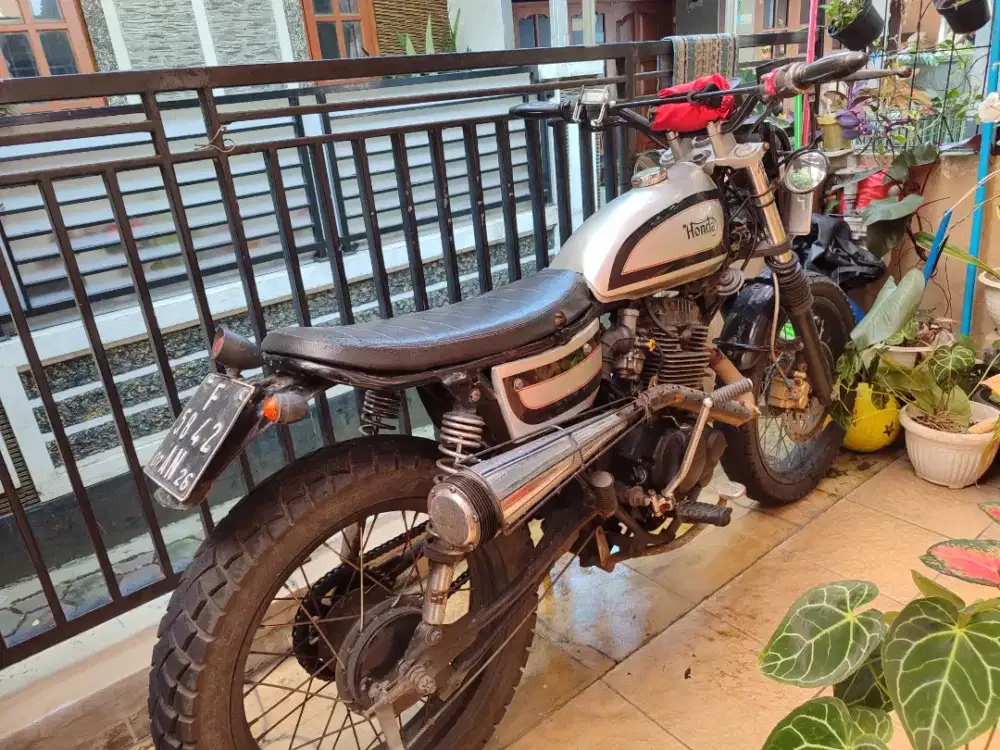 Dijual Motor Custom Scramblers Basic Tiger 2005