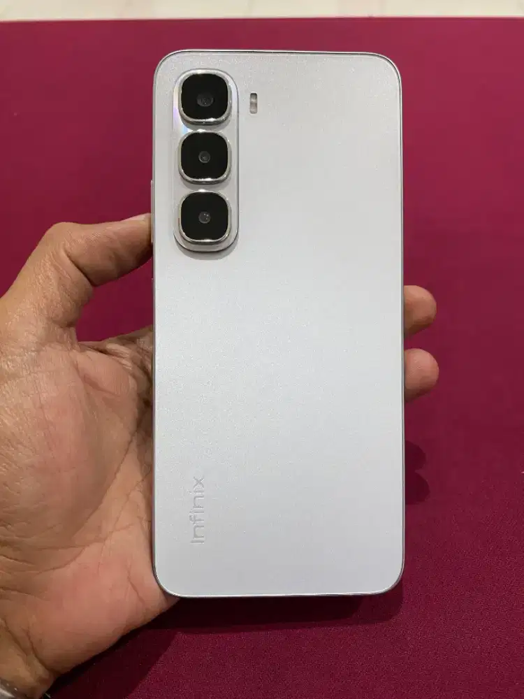 Infinix Hot 60i 8/256