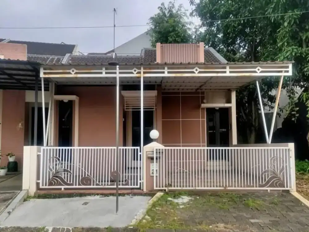 Rumah minimalis modern mega residence banyumanik
