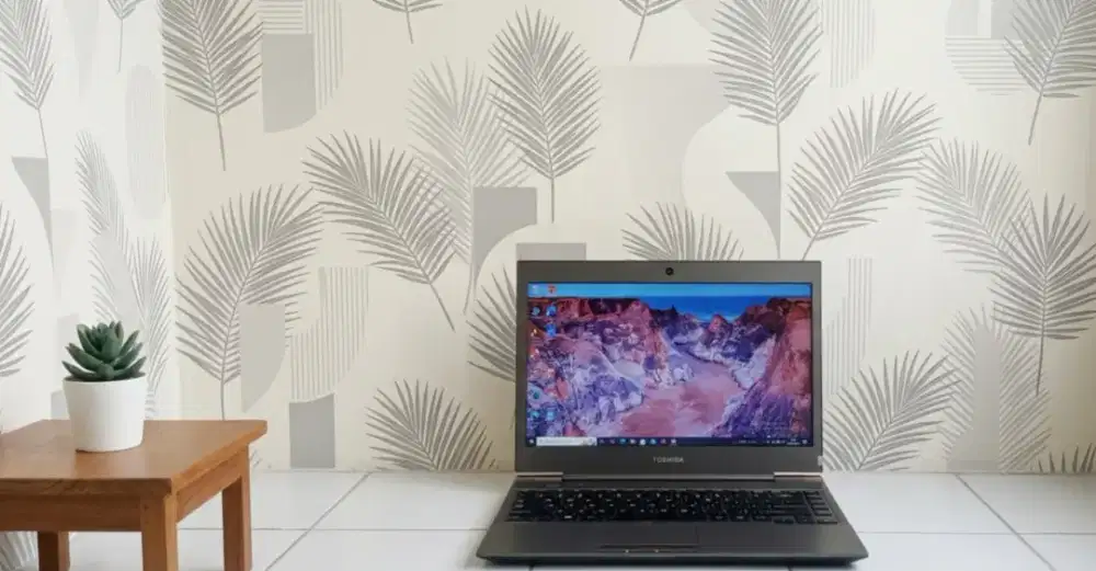 Dijual cepat laptop TOSHIBA PORTAGE