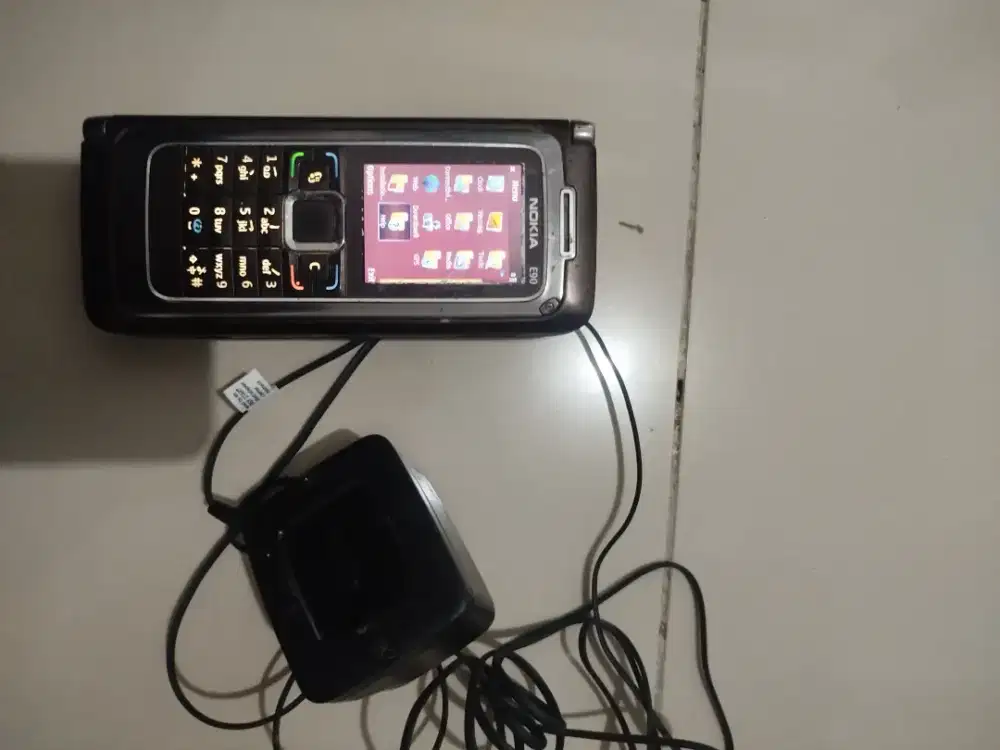 Nokia E90 HP normal