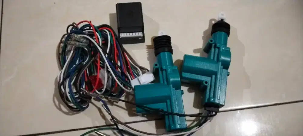 Menerima perbaikan kelistrikan akar cloock variasi audio dipanggil
